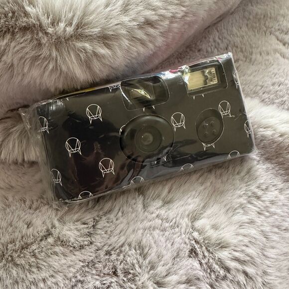 NWOT OWSLA Goods Disposable Camera with Logo Sleeve - Picture 3 of 5